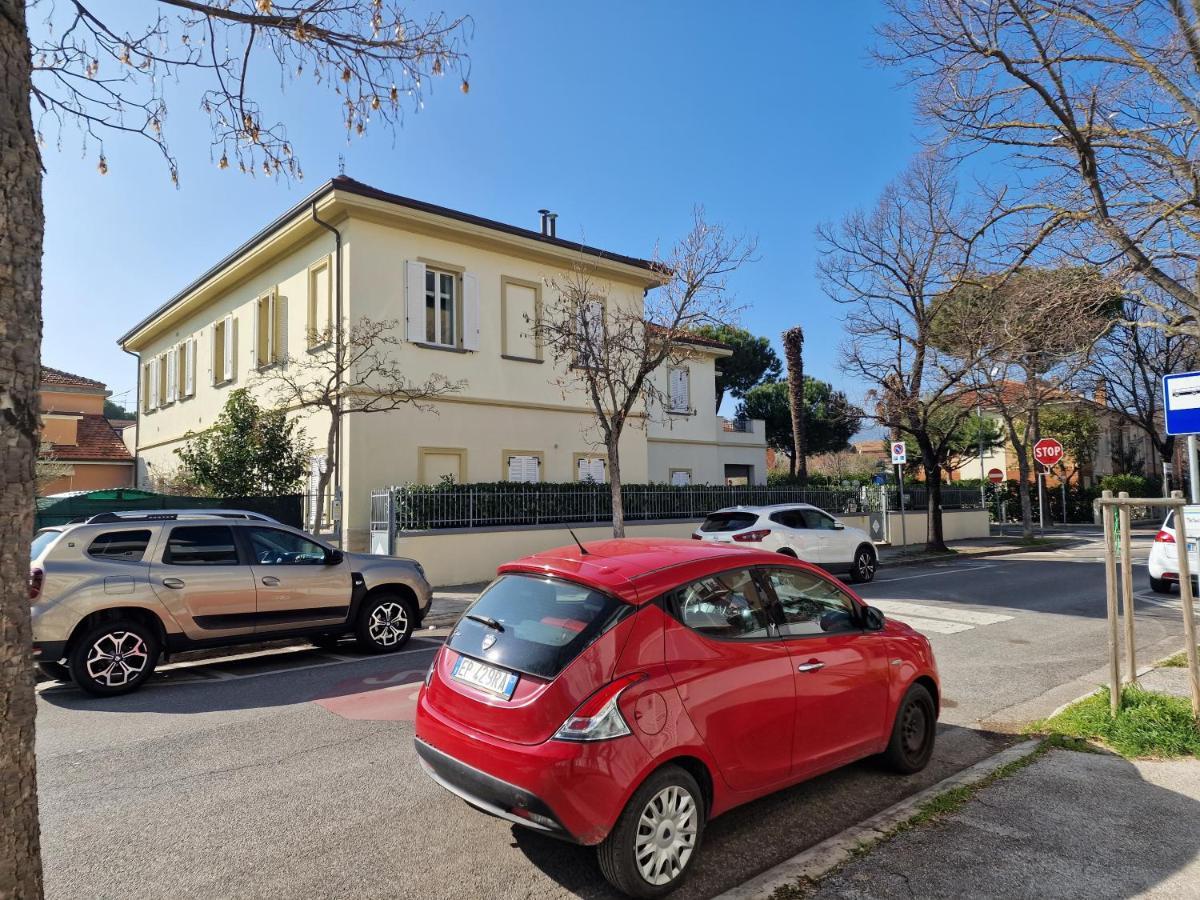 Villa Sante Residence Pesaro Exteriör bild